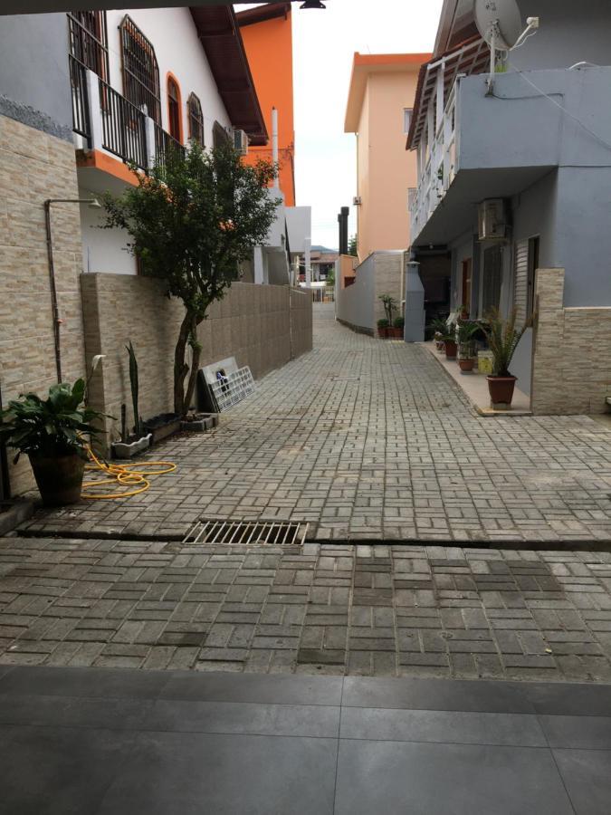 Florianópolis Casa Aconchegante A 50M Da Praia! 빌라 외부 사진